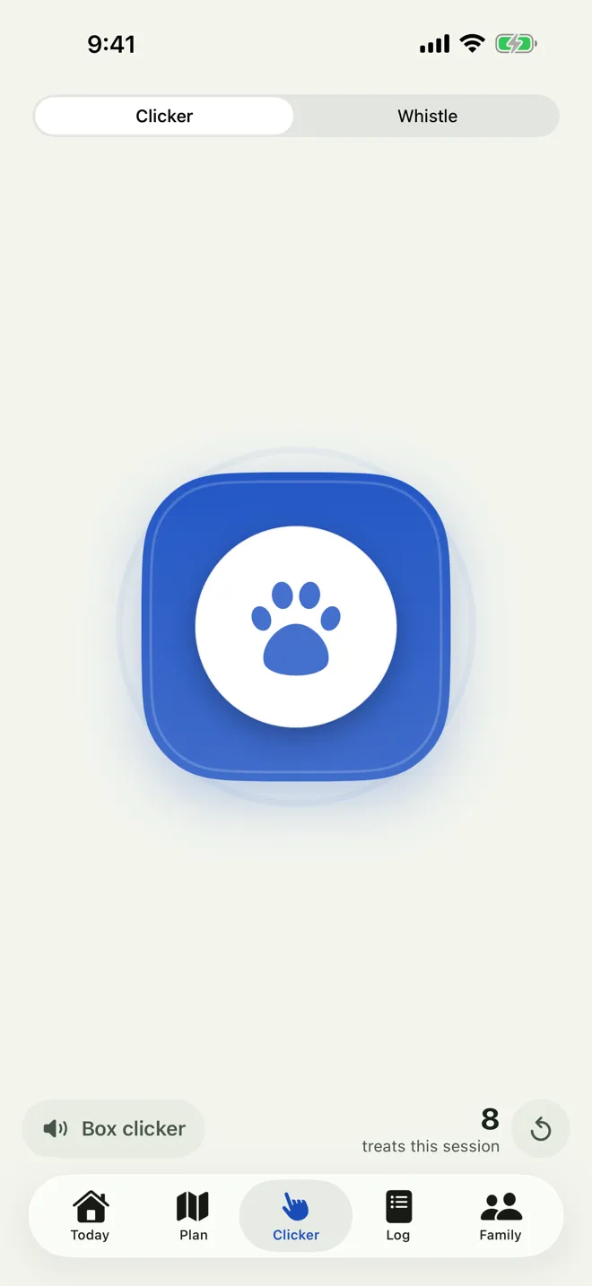 Pupwise's clicker screen: a big paw button, the box clicker sound selected and 8 treats this session.